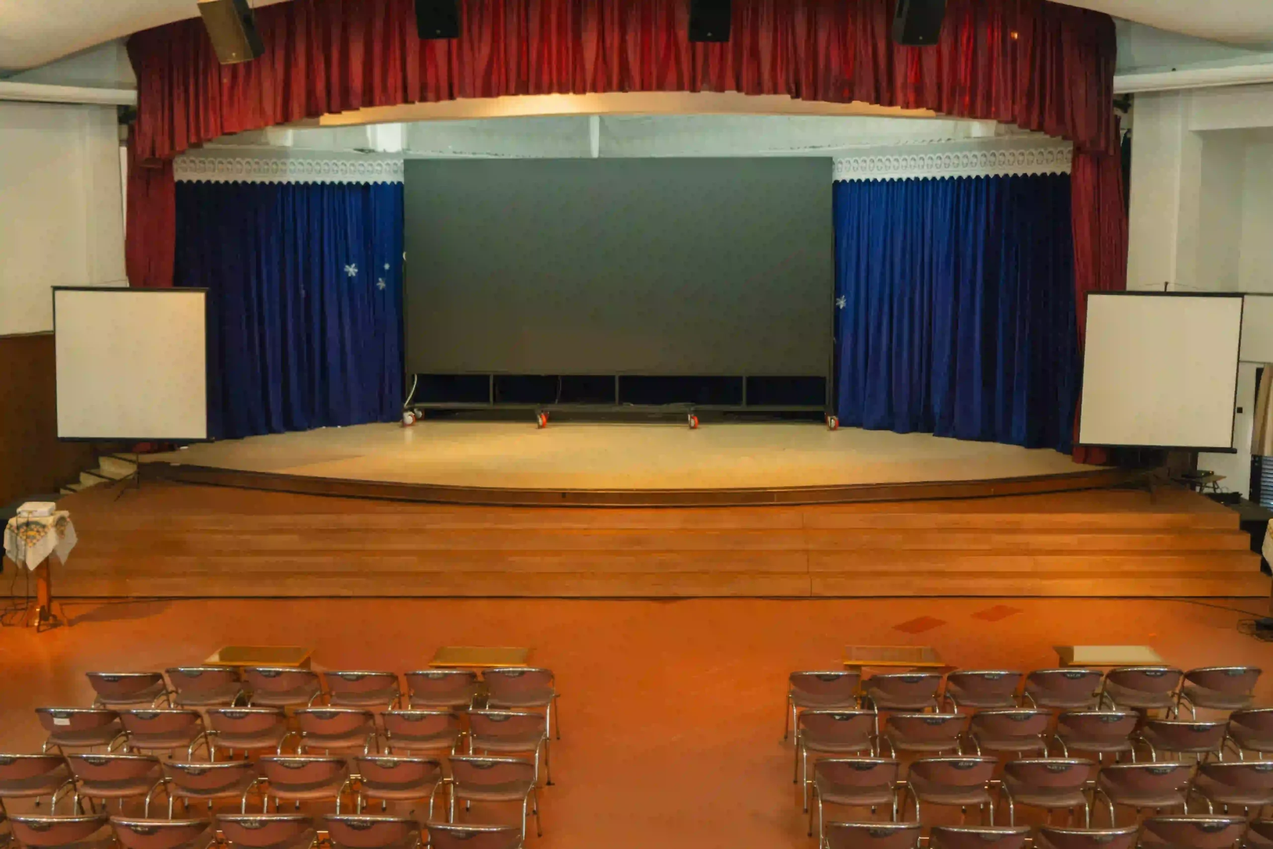 Auditorium 1 Regina Pacis