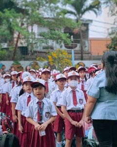MPLS Ramah di SDS Regina Pacis Jakarta saat penyambutan murid