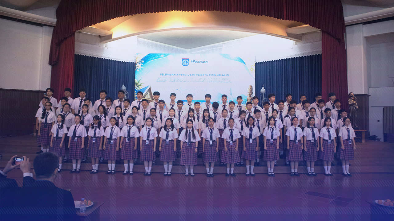 Pelepasan dan Perutusan Peserta Didik Kelas IX SMP Regina Pacis Jakarta 2025–2026